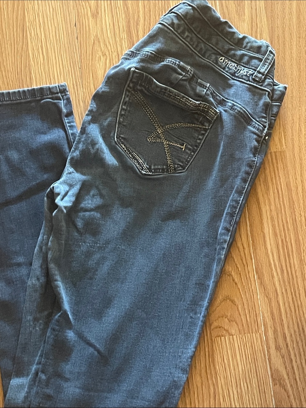a.n.a Women’s Indigo Skinny Jeans with Contrasting Stitching